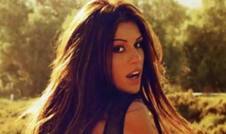 Χριστίνα Κολέτσα: Η πίσω κίνηση, οι φωτογραφίες & η άγνωστη πρόταση γάμου που δέχθηκε