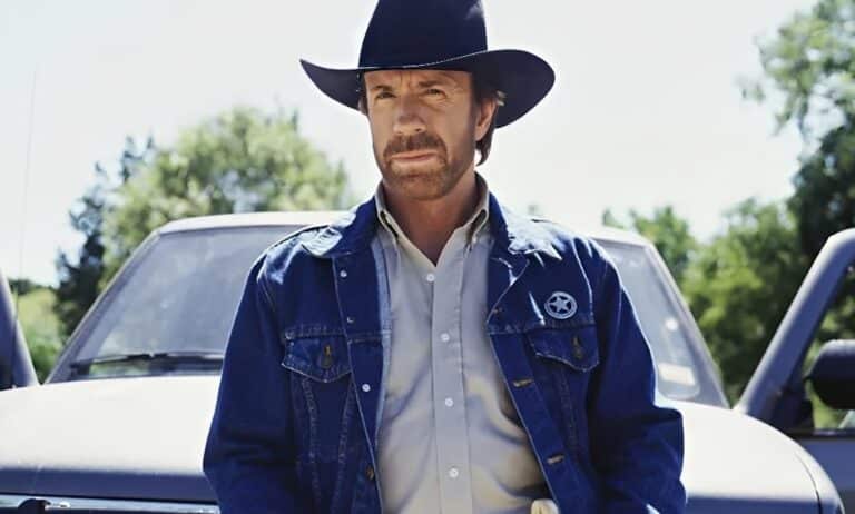 Οι 60 από τις καλύτερες χιουμοριστικές «ατάκες» για τον Τσακ Νόρις