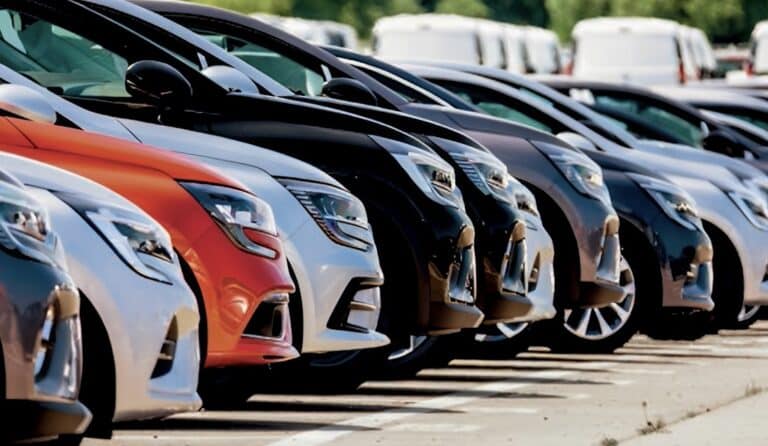 Μεγάλη επιδότηση για αντικατάσταση οχήματος: Ποιοι δικαιούνται έως 30.000 ευρώ για νέο ΙΧ