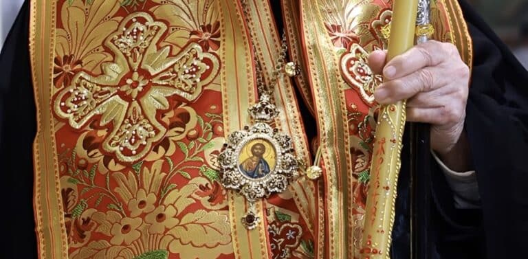 Στη φυλακή αρχιμανδρίτης – Μαζί με ιερέα «έφαγαν» 1,5 εκατ. ευρώ από πιστούς – Πως τους έπεισαν 