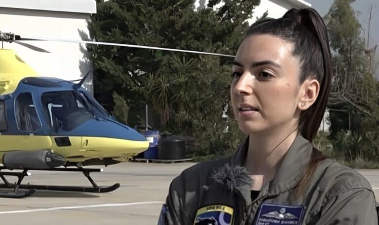 Γυναίκα πιλότος της Πολεμικής Αεροπορίας: «Η ιδέα να υπηρετεί κάποιος την πατρίδα, είναι μεγάλο ιδανικό»