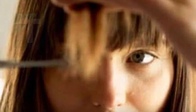 Γιατί το να κόβεις μόνος σου τα μαλλιά σου είναι κάτι περισσότερο από απλή εξοικονόμηση χρημάτων