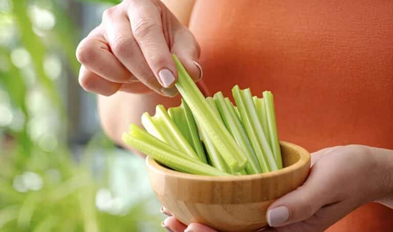 Λόγοι για τους οποίους πρέπει να αρχίσετε να τρώτε σέλερι πιο συχνά