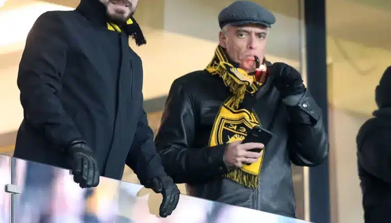 Η πανέμορφη «νύφη» του Νίκου Ευαγγελάτου – Ερωτευμένος ο γιος