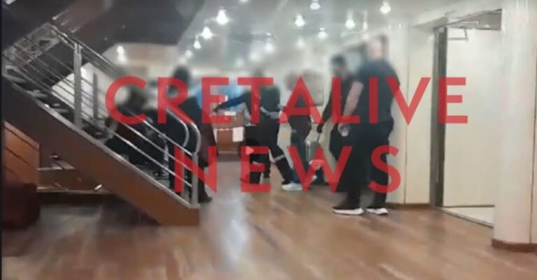 Σοκ στην Κρήτη με μαθήτριες σε σχολική εκδρομή – Άνοιξε την πόρτα της καμπίνας τους και μπήκε μέσα έτσι  και φρίκαραν