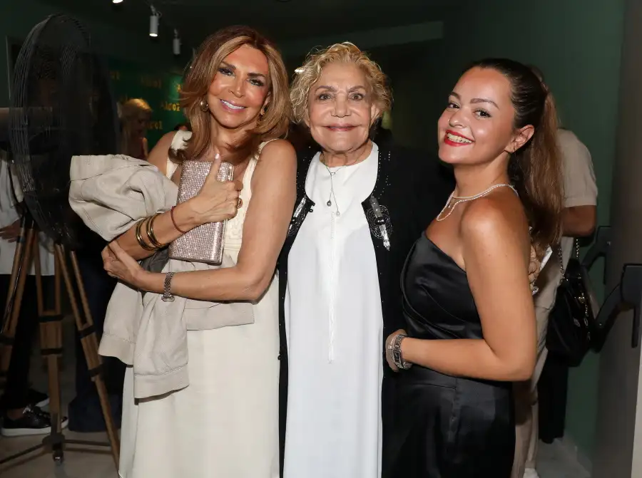 4462 mimi ntenisi marinela maritina ntenisi 2762024