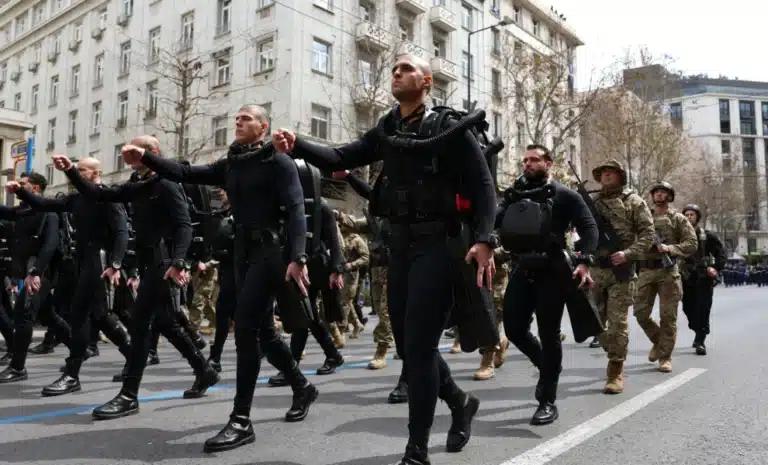 Η Άγκυρα ενοχλήθηκε και για την παρέλαση της 25ης Μαρτίου – Διπλωματικές πηγές: «Απαράδεκτα συνθήματα»