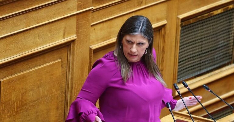 Κωνσταντοπούλου κατά κυβέρνησης για τη δίκη των Τεμπών: «Να παραιτηθεί ο Φλωρίδης»