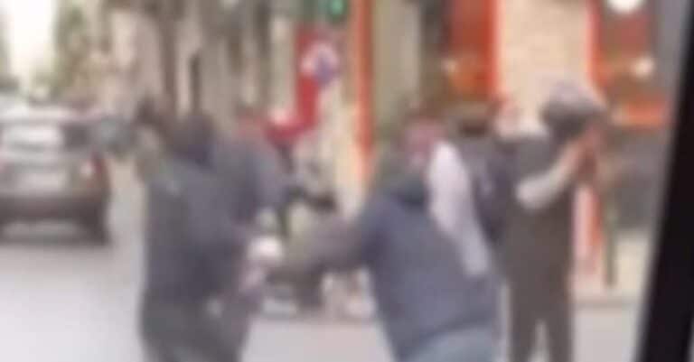 Κυψέλη: Σοκαριστικό βίντεο με άγρια συμπλοκή ανηλίκων – Τους χώρισαν περαστικοί