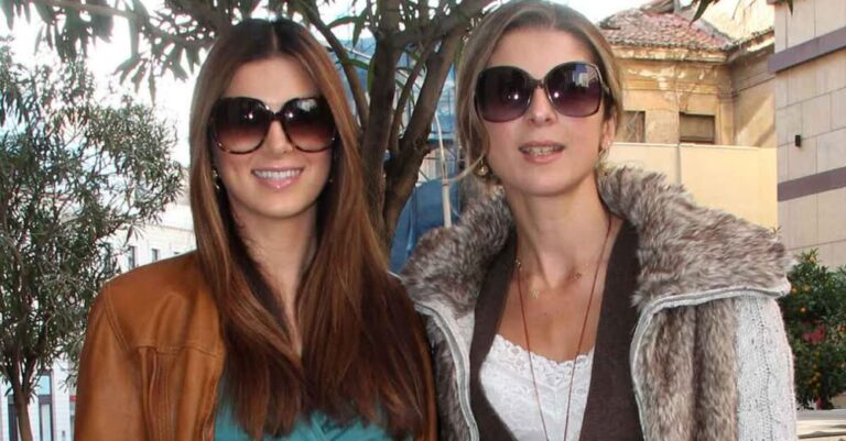 Σταματίνα Τσιμτσιλή: Η κοινή έξοδος με την αδερφή της που τράβηξε τα βλέμματα