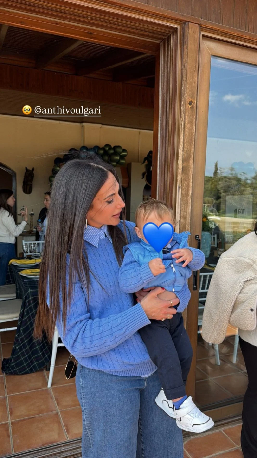 Ανθή Βούλγαρη: Γιόρτασε τα πρώτα γενέθλια του γιου της, Μάριου, με εντυπωσιακό πάρτι 1 anthi voulgari 2 1068x1899 1