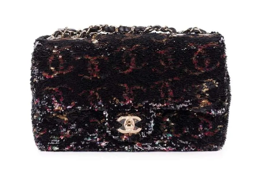 chanel 9 000 2 900x600 1