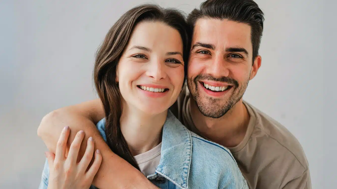 Δεν είναι μόνο η ομορφιά: Τα 8 πράγματα που κάνουν μια γυναίκα πραγματικά ακαταμάχητη στα μάτια των αντρών 1 differences between men women fall love