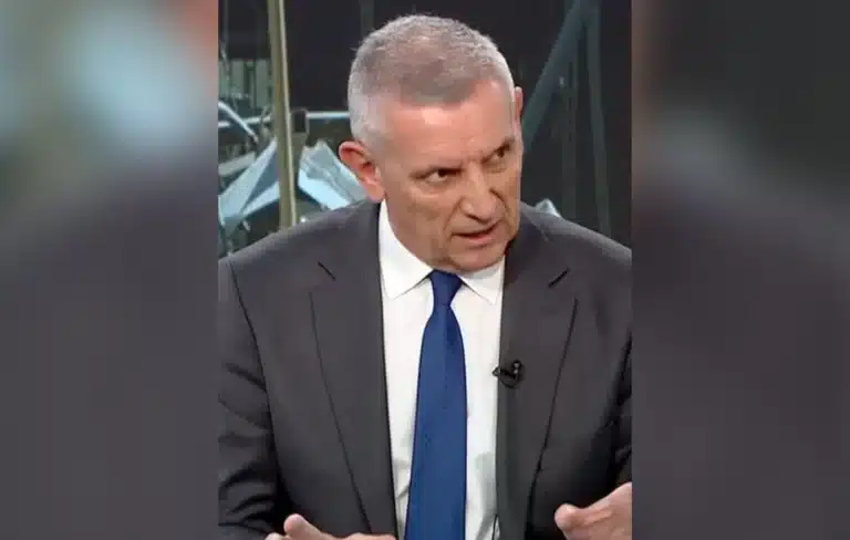 Κωνσταντίνος Φλώρος: «Είμαστε στην έναρξη του Γ΄ Παγκοσμίου Πολέμου»