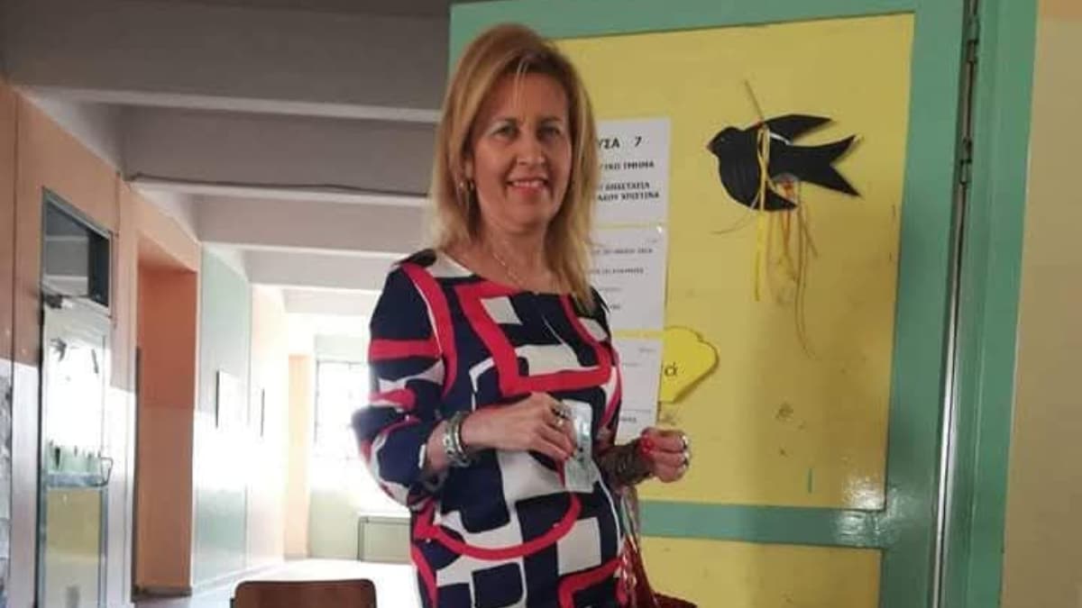 kathigitria thessaloniki egkefaliko 1