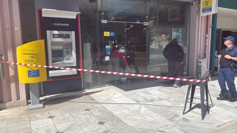  Ένοπλη ληστεία σε ΕΛΤΑ με καλάσνικοφ – Κουκουλοφόροι άρπαξαν μεγάλο ποσό