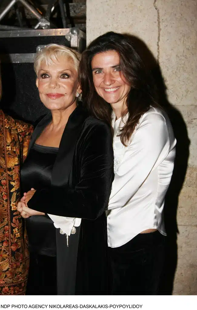 Μαρινέλλα: «Ναι έκανα ένα παιδί και δεν παντρεύτηκα. Αuτή είμαι, γоuστάρω» 5 marinella tzortzina serpieri.jpg