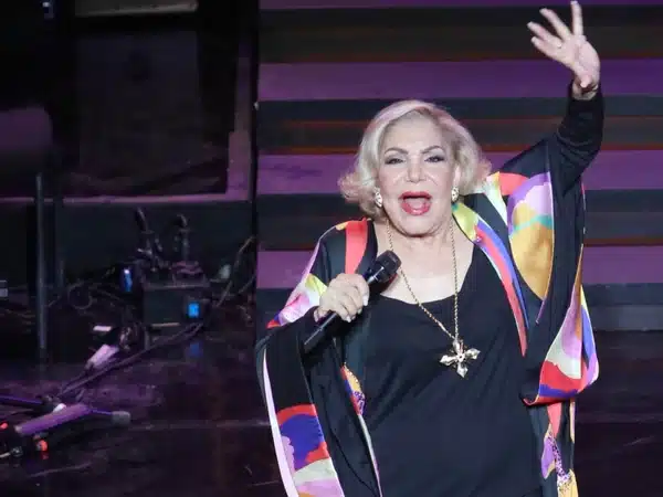 Μαρινέλλα: «Ναι έκανα ένα παιδί και δεν παντρεύτηκα. Αuτή είμαι, γоuστάρω» 1 marinella.jpg 2