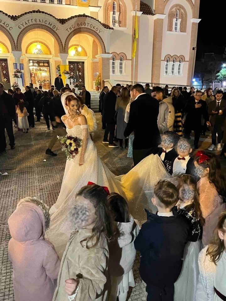 nyfi eiche mathites tis gia paranymfoys 1