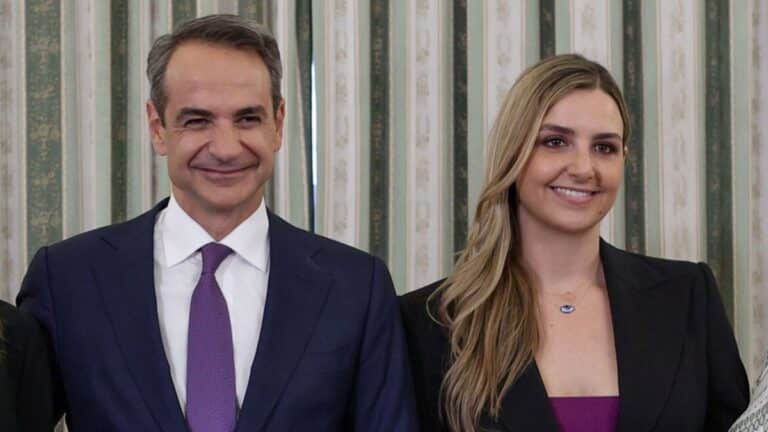 Η Σοφία Μητσοτάκη έκανε αγωγή κατά του site που έγραψε για την επιστροφή της από το Ντουμπάι! Τι απάντησαν οι δημοσιογράφοι;