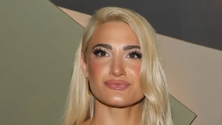 Ιωάννα Τούνη: Ο 3χρονος γιος της, Πάρης, ξεκίνησε μαθήματα ιππασίας – Δείτε βίντεο