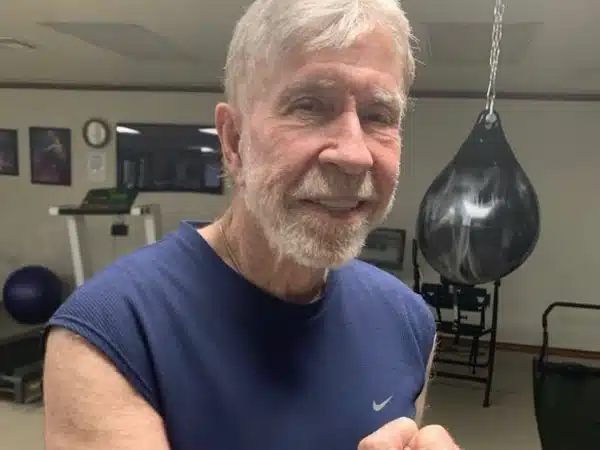 Οι 60 από τις καλύτερες χιουμοριστικές «ατάκες» για τον Τσακ Νόρις 1 tsak noris.png