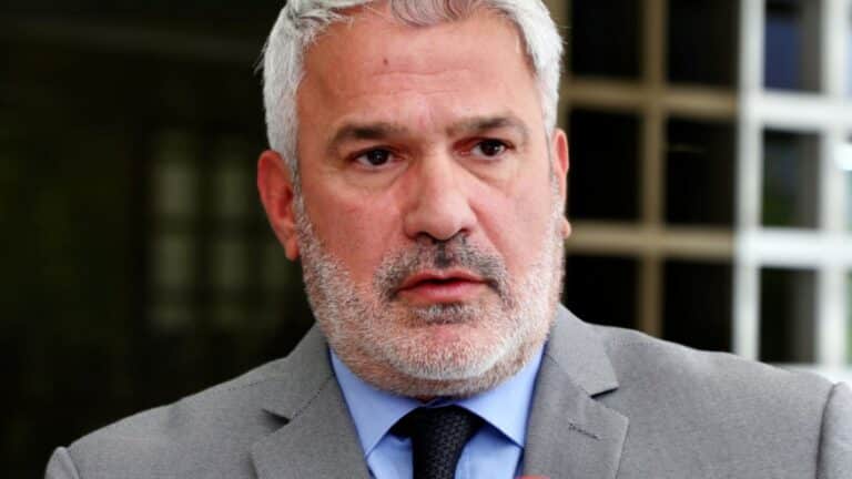 Σάλος με τα βαριά λόγια που είπε ο Χαριτάτος για την κυβέρνηση