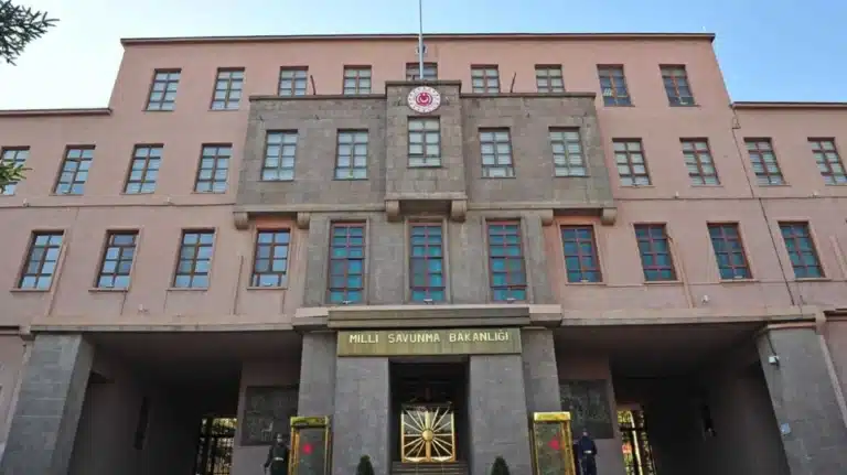 Συναγερμός στην Τουρκία: Εξουδετερώθηκε πύραυλος που εκτοξεύτηκε από το Ιράν