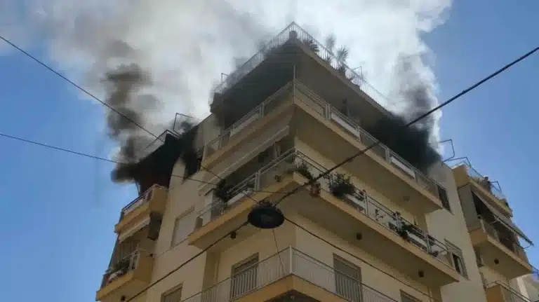 Θρήνος στο ΠΑΣΟΚ – Βρέθηκε νεκρή στο φλεγόμενο διαμέρισμα