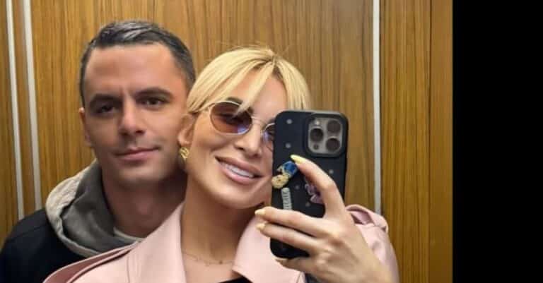 Κατερίνα Καινούργιου: Οι φωτογραφίες του Παναγιώτη Κουτσουμπή μέσα από το μαιευτήριο