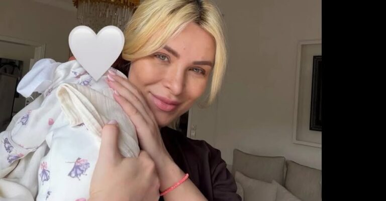 Κατερίνα Καινούργιου: Η κόρη της έγινε 2 εβδομάδων – Η τρυφερή ανάρτηση της παρουσιάστριας