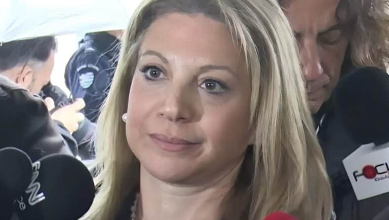 Νέο ξέσπασμα από τη Μαρία Καρυστιανού στη δίκη για τα Τέμπη: «Πλήρης απαξίωση, πλήρης έλλειψη σεβασμού» – Στο νοσοκομείο ο Πάνος Ρούτσι