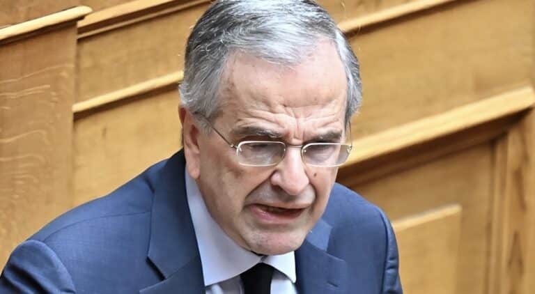 Άστραψε και βρόντηξε ο Σαμαράς για τον Μητσοτάκη και την κυβέρνηση