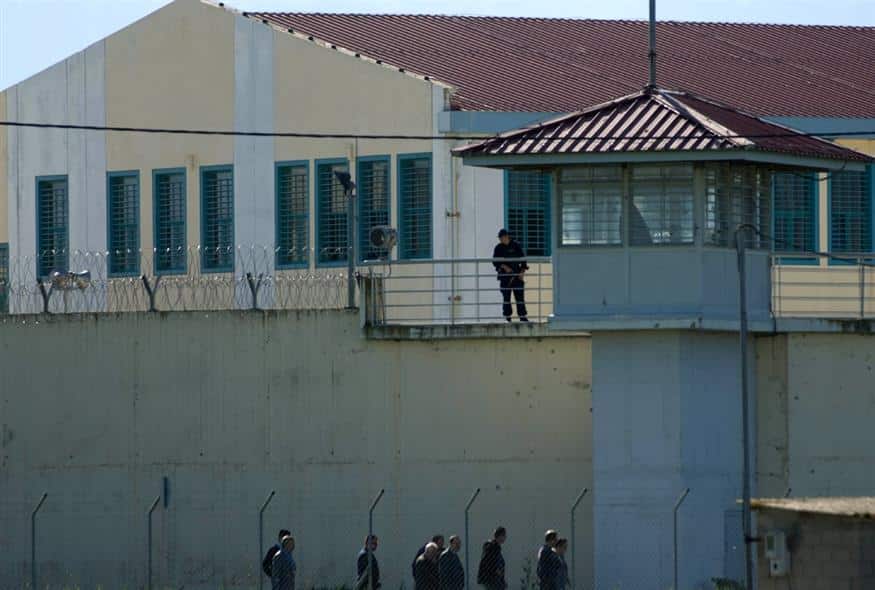 Φυλακές Τρικάλων: Απέδρασαν δύο βαρυποινίτες ενώ ήταν στο νοσοκομείο για εξετάσεις 1 875 e56afb18 3231 4327 a07c bc0acb1d5304