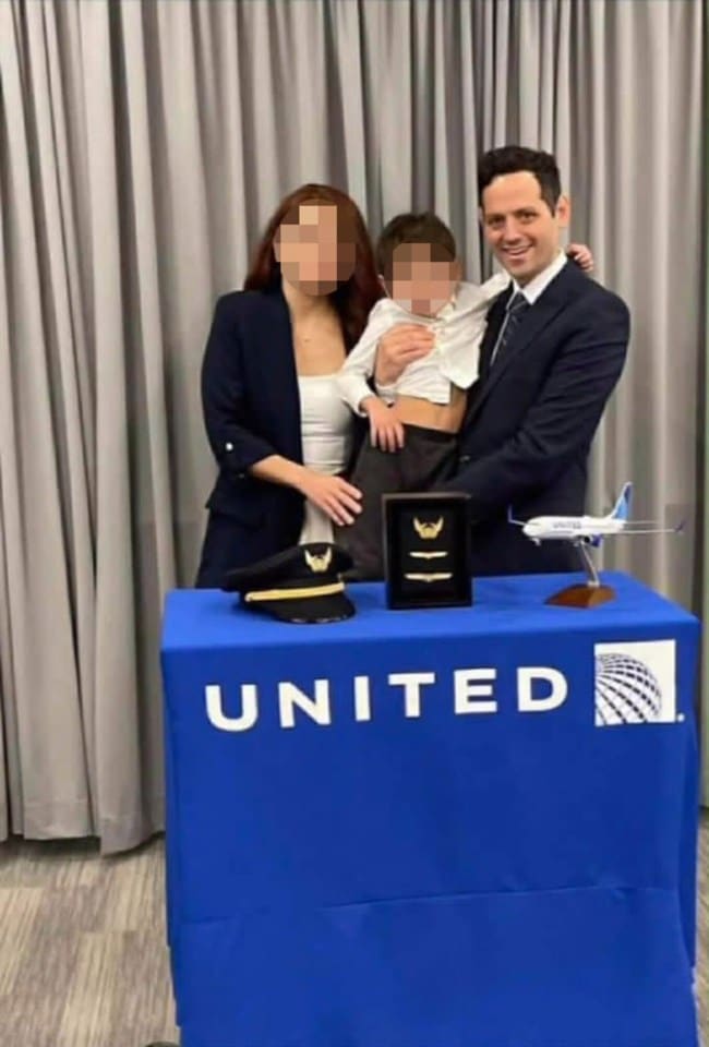 9fabda172c704860855bb9a4596185c9