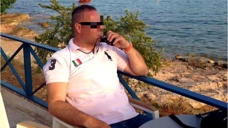 c118873fe8d9431aba447d4877ecad2f