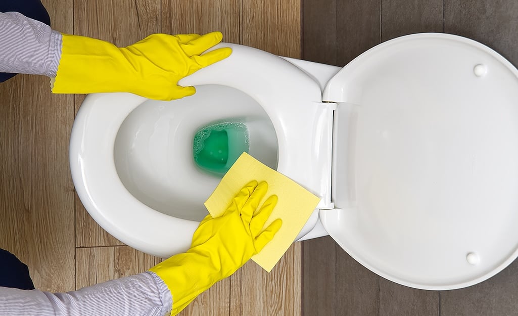 how to clean a toilet step 2 a