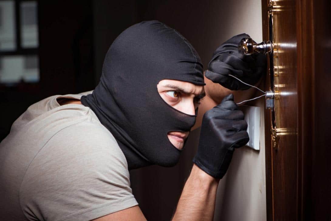los angeles criminal defense lawyer what is the difference between theft robbery and burglary