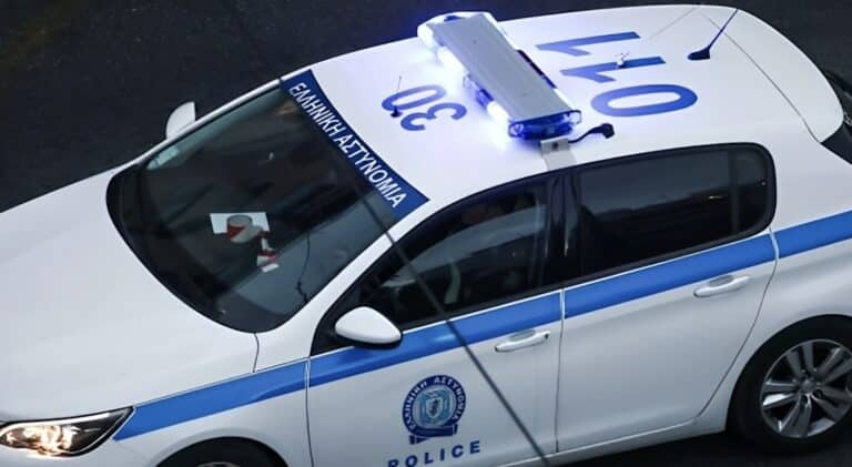 Συναγερμός στην Ομόνοια: Εντοπίστηκαν δύο ύποπτοι φάκελοι έξω από την Εθνική Αρχή Διαφάνειας