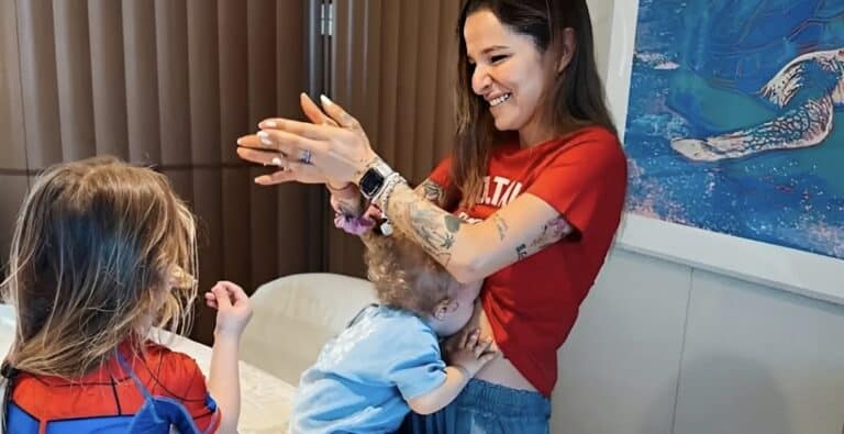 Εριέττα Κούρκουλου: Οι φωτογραφίες από το Πάσχα στην Κέρκυρα με τα παιδιά της