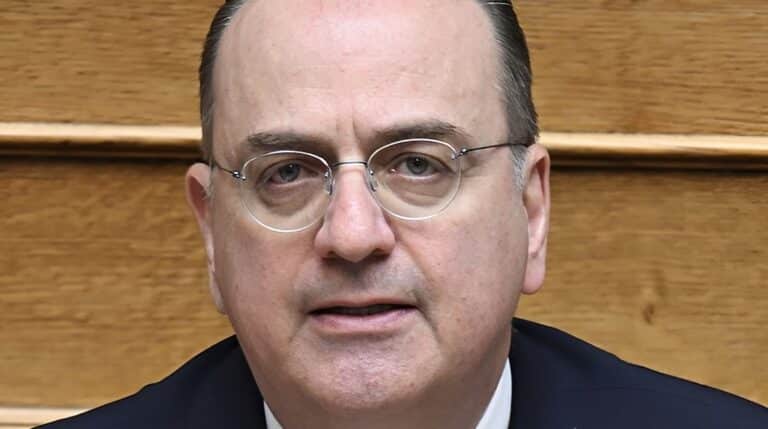 Παραιτήθηκε ο Μακάριος Λαζαρίδης