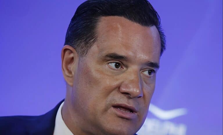 «Όσο μας το επιτρέπει ακόμα η κ. Κοβέσι, έχουμε Δημοκρατία»: Αιχμές Γεωργιάδη από το βήμα των Δελφών