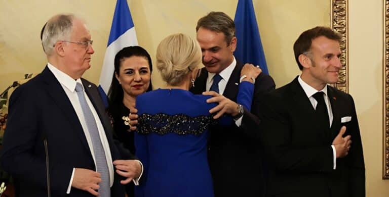 Μενού με άρωμα… θάλασσας προς τιμήν του Μακρόν – Τι θεσπέσιο έφαγαν