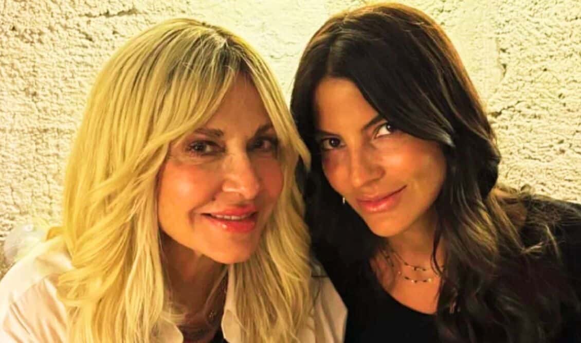 vissi kousta deipno koumpares1