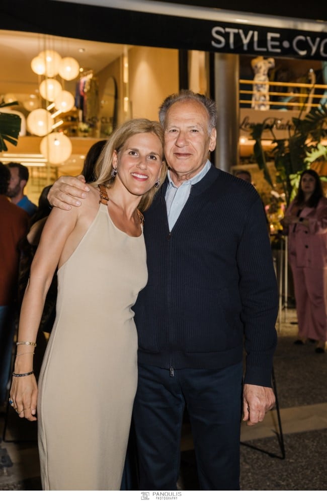 922527328ae4486a9ac73634c27ff9d8