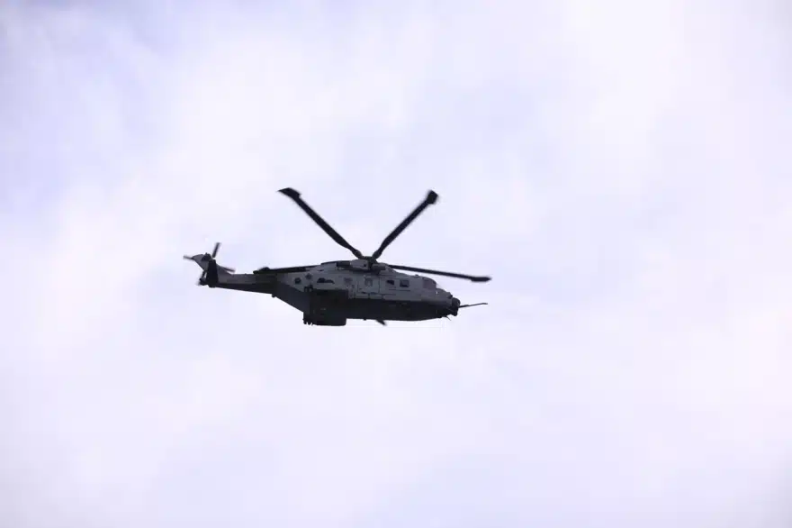 Γιατί πετούν μαχητικά αεροσκάφη στον ουρανό της Αθήνας 31 aeroporiki epidiksi 1 4