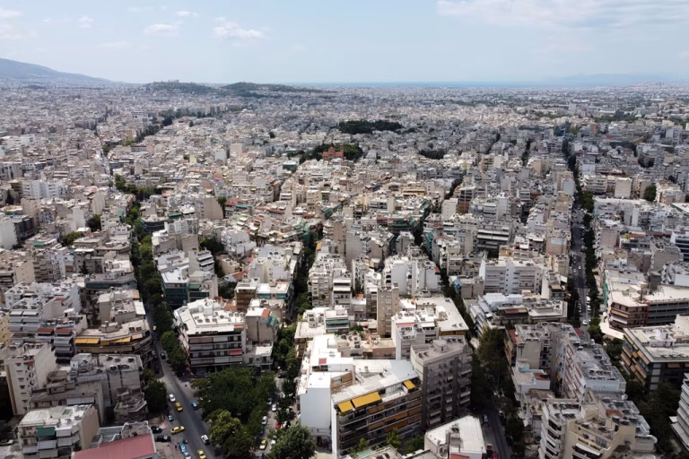 Νέο πρόγραμμα «Ανακαινίζω»: Επιδότηση έως και 36.000 ευρώ ανά ακίνητο – Τι αλλάζει