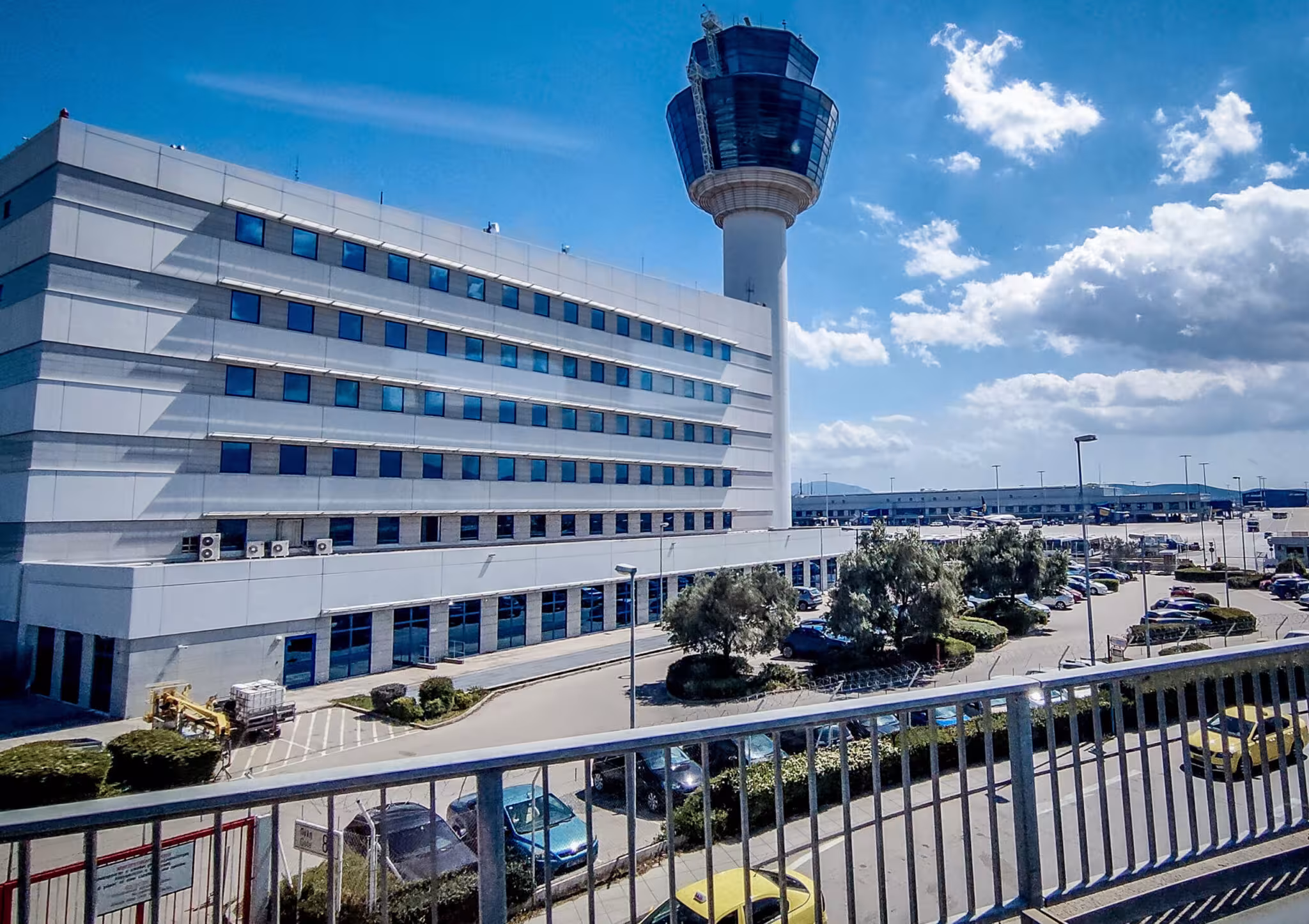 Νεκρός άνδρας εντοπίστηκε στις τουαλέτες στο αεροδρόμιο «Ελ. Βενιζέλος» 3 g4photos 6996fe50793ec 2048x1446 1