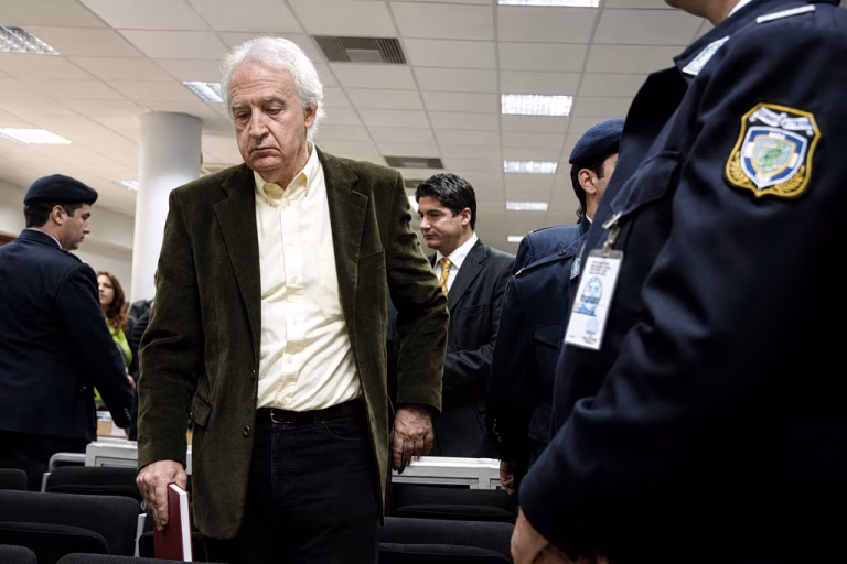 Την άσκηση αναίρεσης για την αποφυλάκιση Γιωτόπουλου μελετά η Εισαγγελία του Αρείου Πάγου
