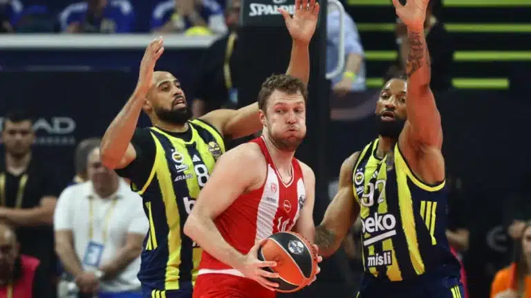 Ολυμπιακός – Φενέρμπαχτσε 79-61: Έτοιμος για 4ο τρόπαιο, πέρασε με θρίαμβο στον τελικό του Final Four της Euroleague